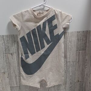 Nike Infant Romper in Cream and Gray